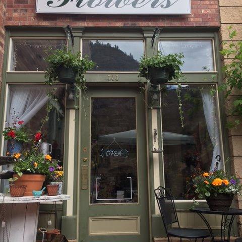 Little Bucket Of Flowers Logo