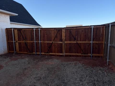 Top Rail Fence Oklahoma City Image