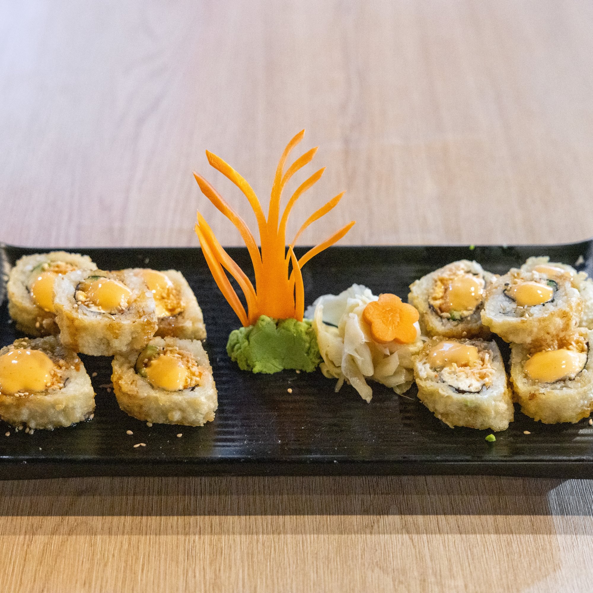 Vegas Roll * (Eel Sauce)