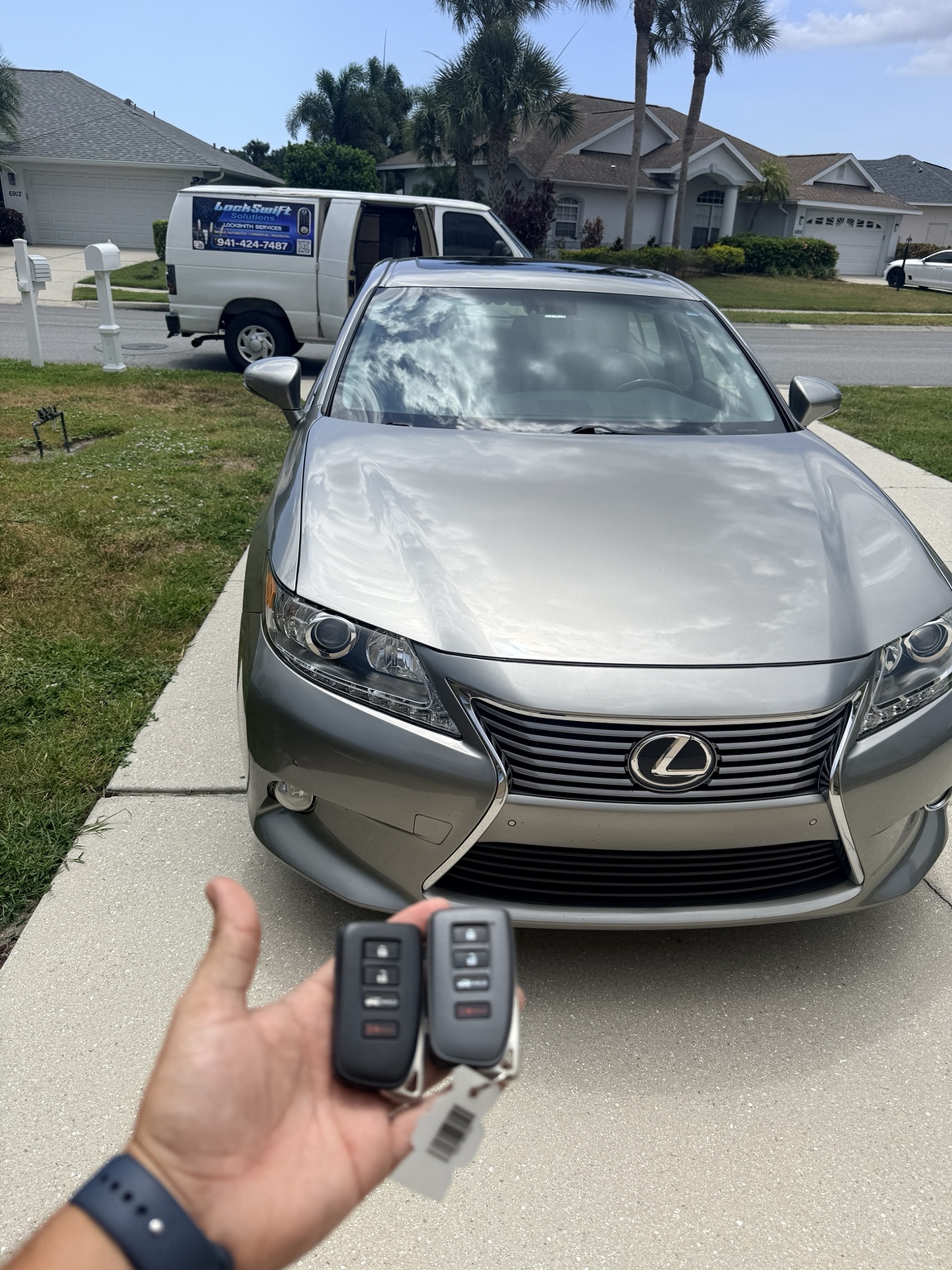     Car Key Replacement