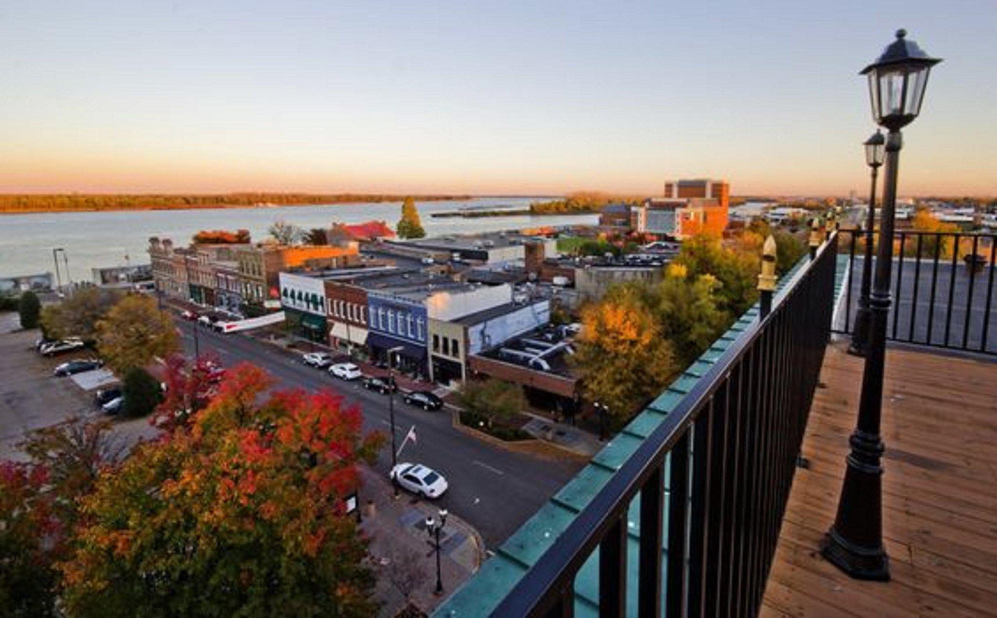 Holiday Inn Paducah Riverfront Photo