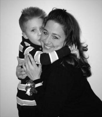 Allstate Insurance: Laura Wilkerson Logo