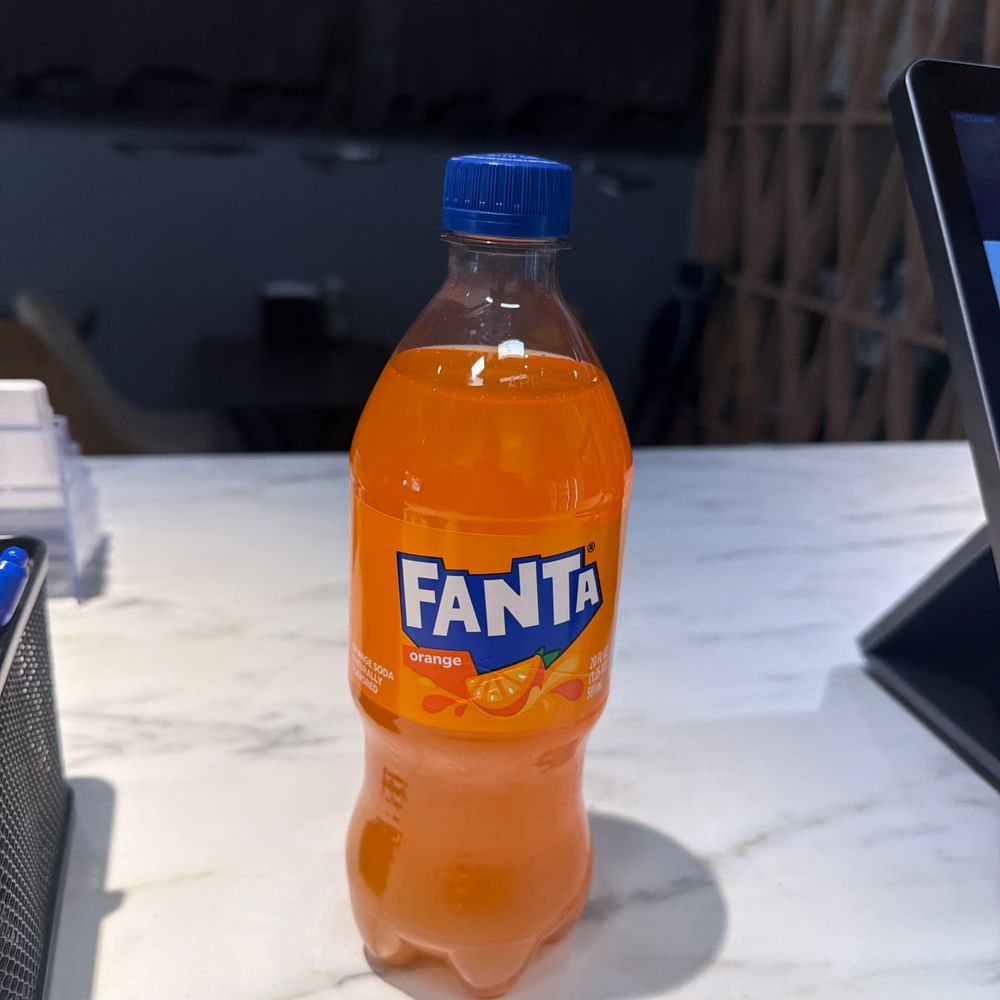 Fanta Orange 20oz