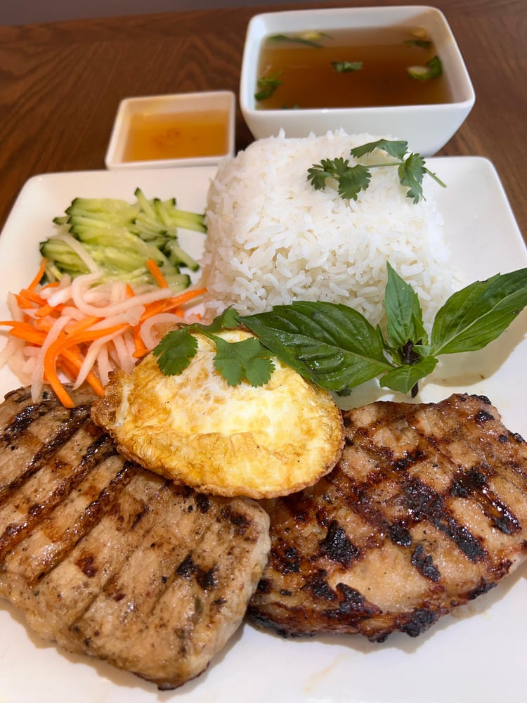 G3. Grilled Pork Chops