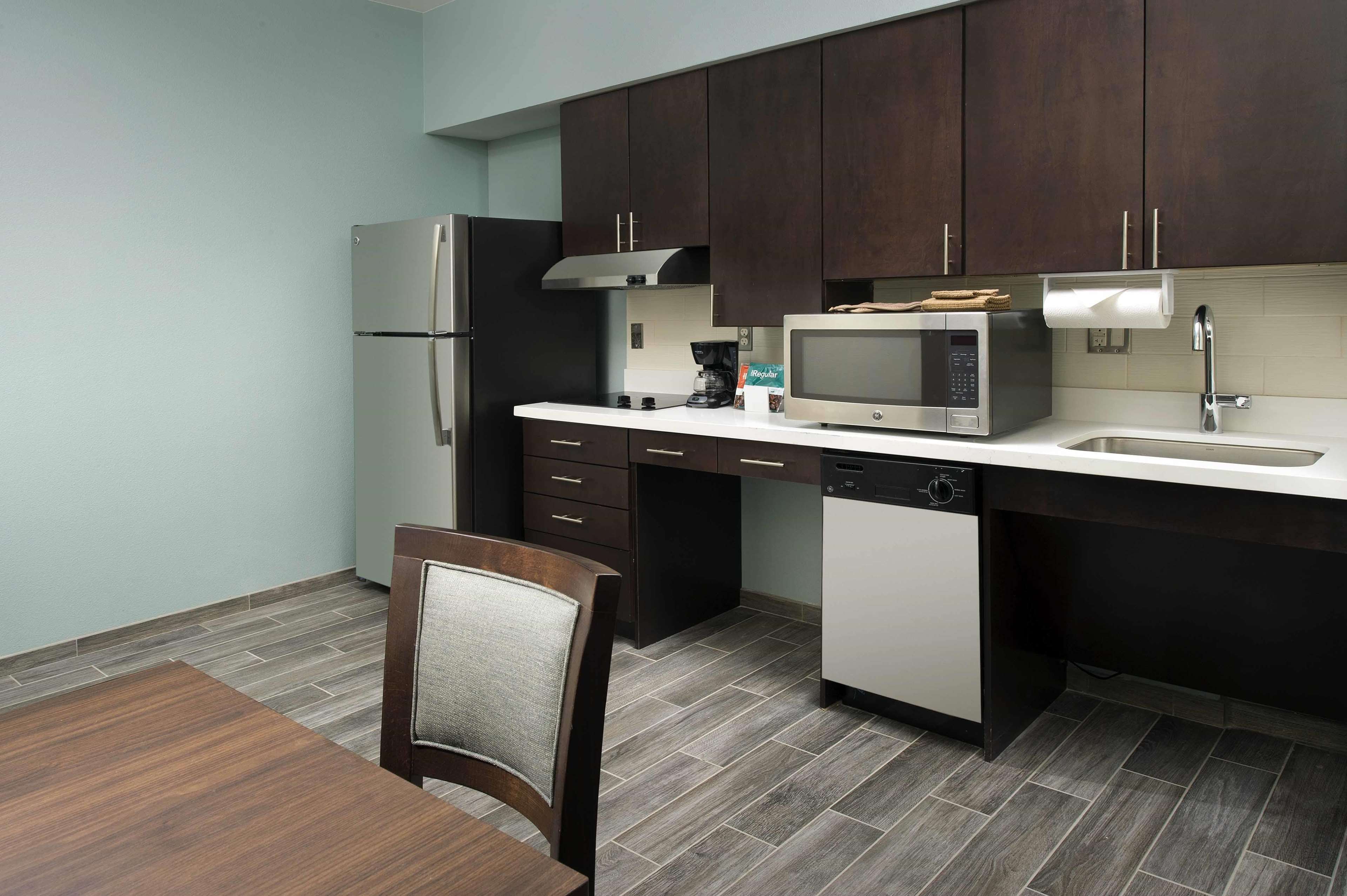 Homewood Suites by Hilton San Antonio Airport Photo