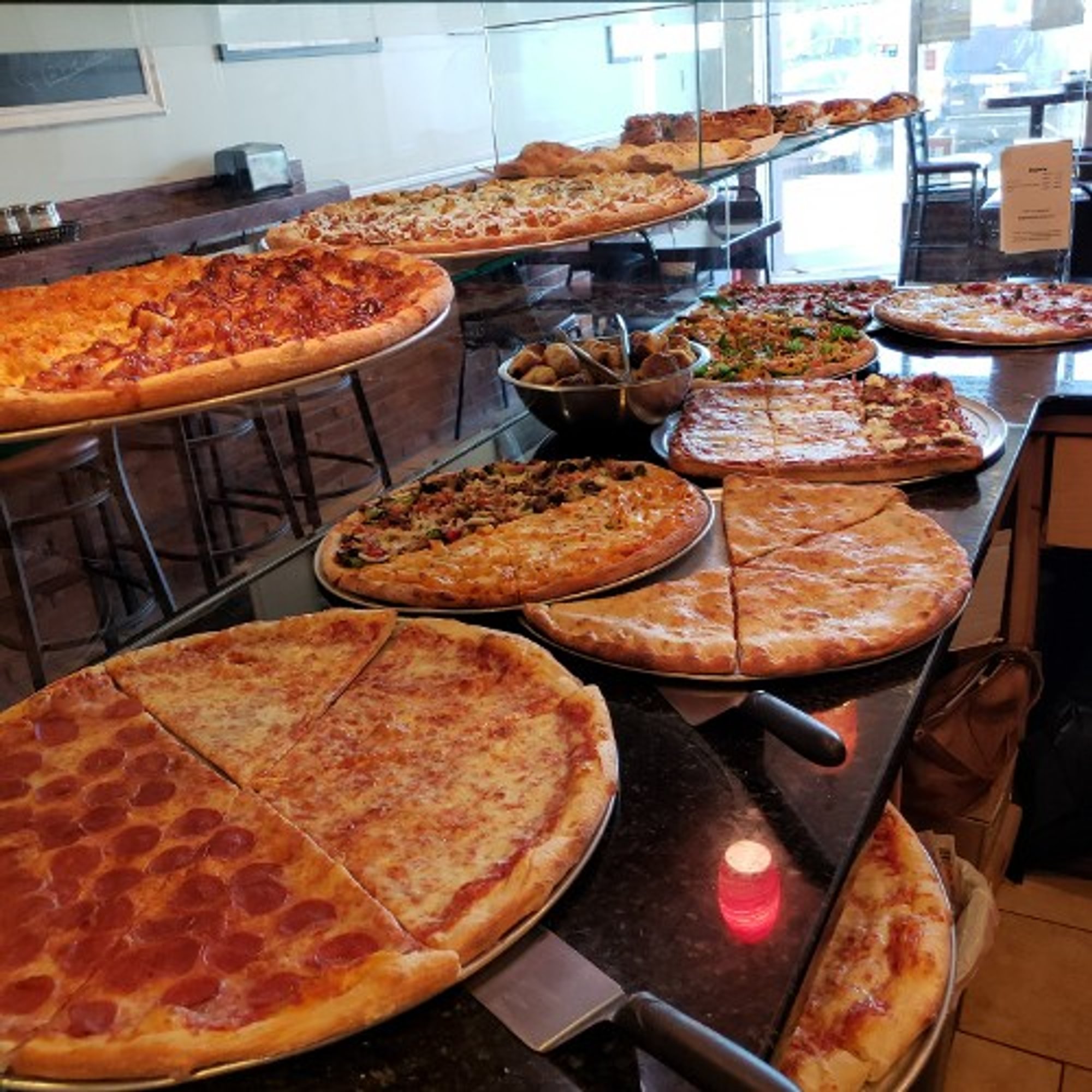 Chicken Specialty Pizza Slice (Slice)