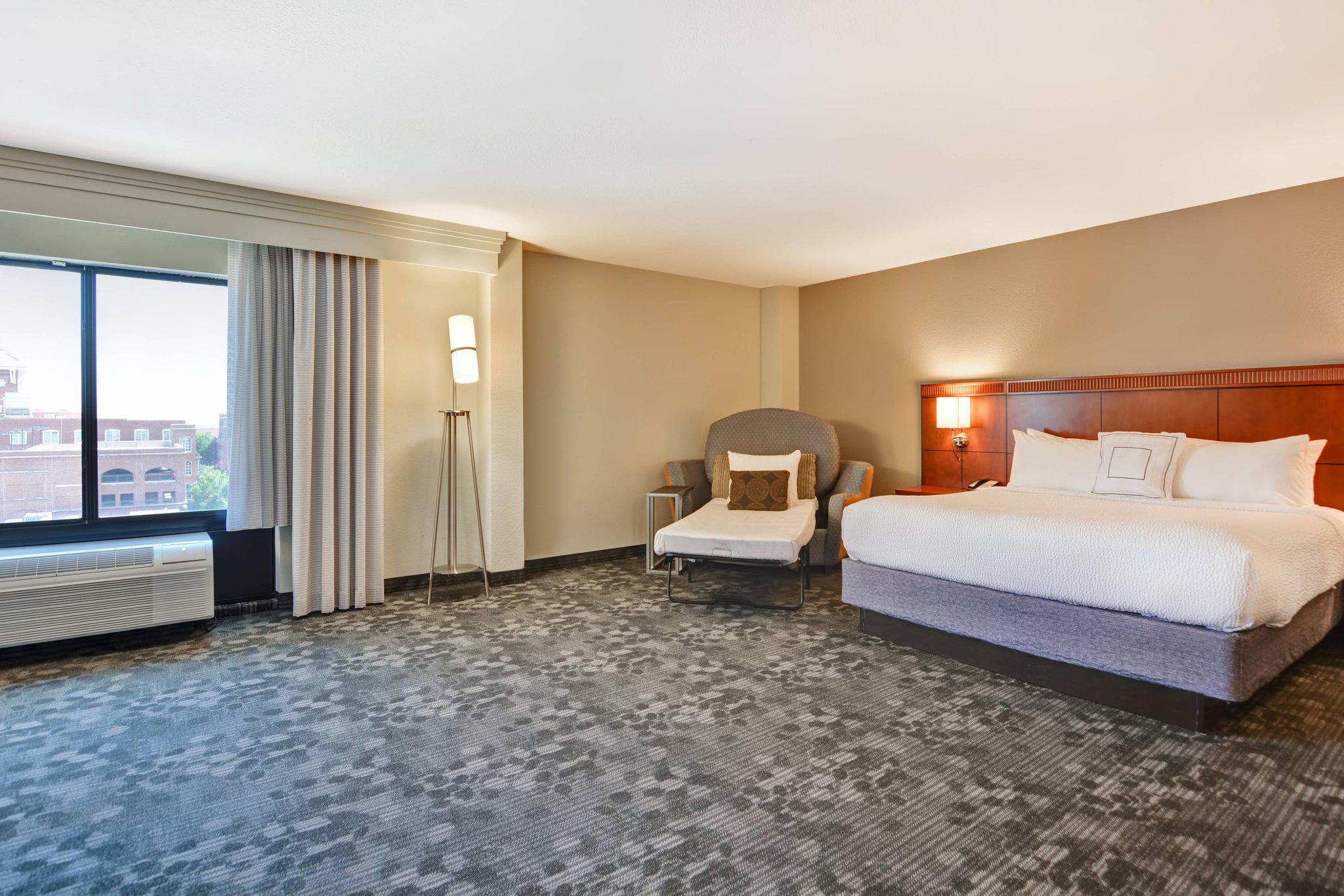 Courtyard by Marriott Wichita at Old Town Photo