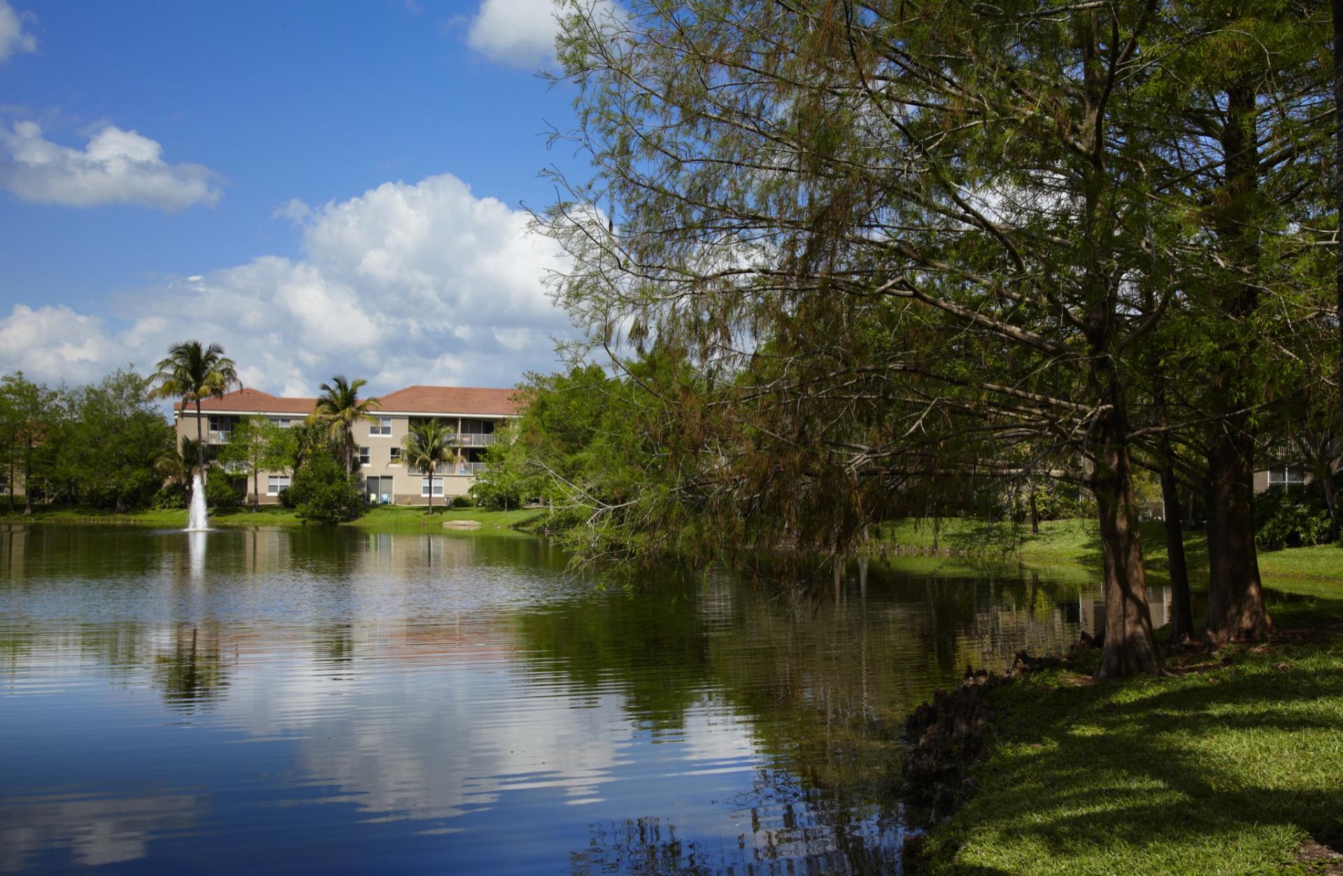 Camden Plantation Apartments Photo