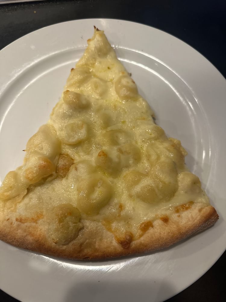 Tortellini Alfredo Pizza Slice