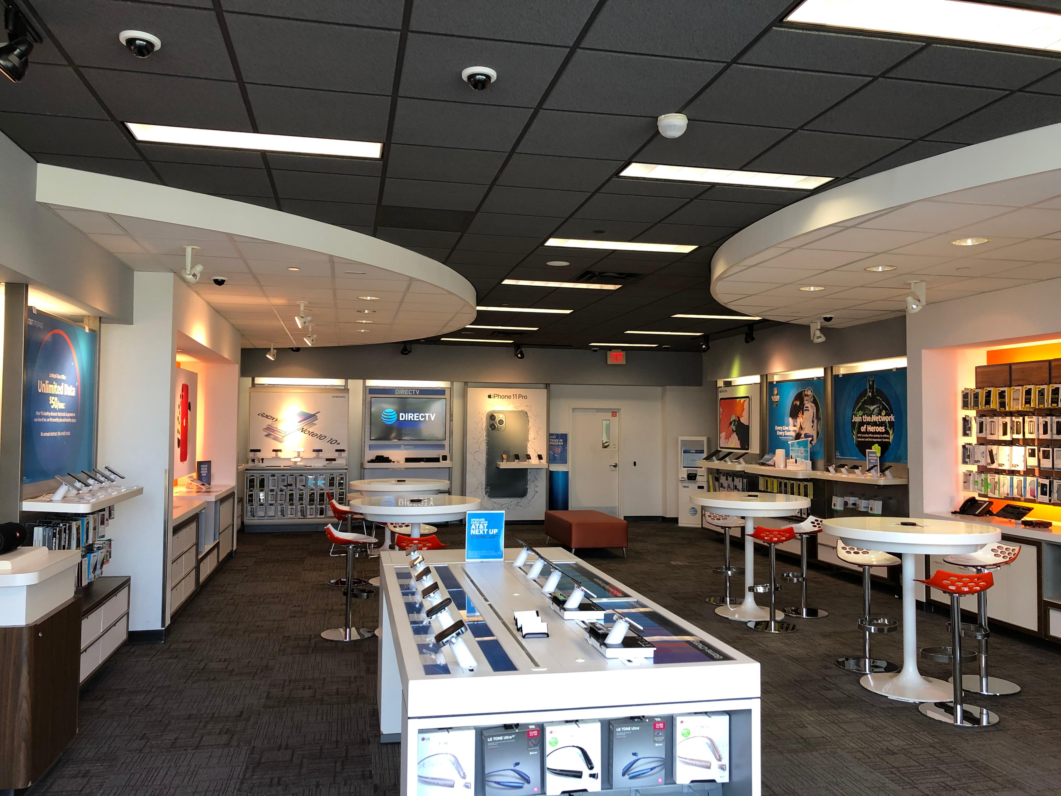 AT&T Store Photo