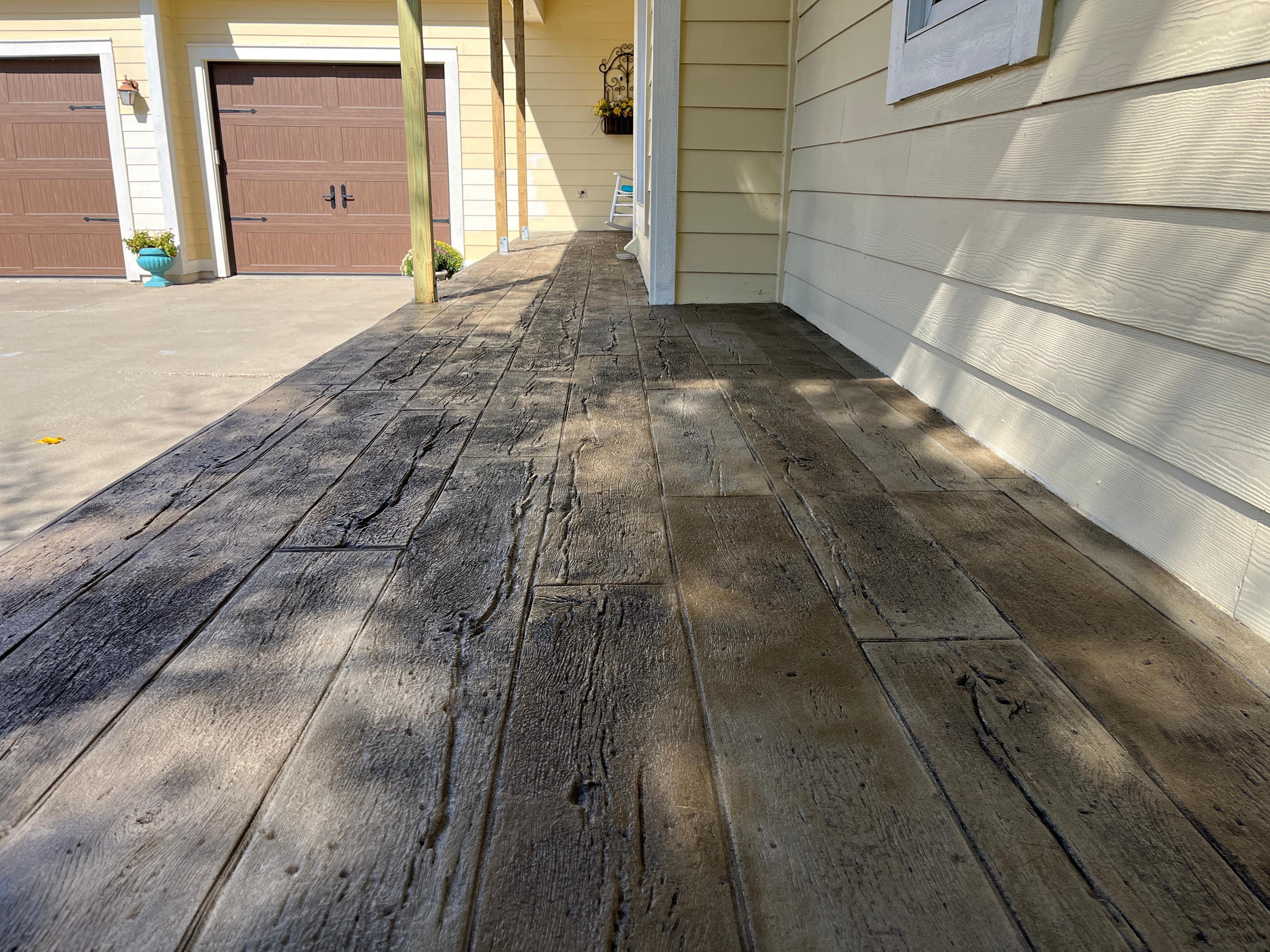 Stamped concrete Overlay - Wood