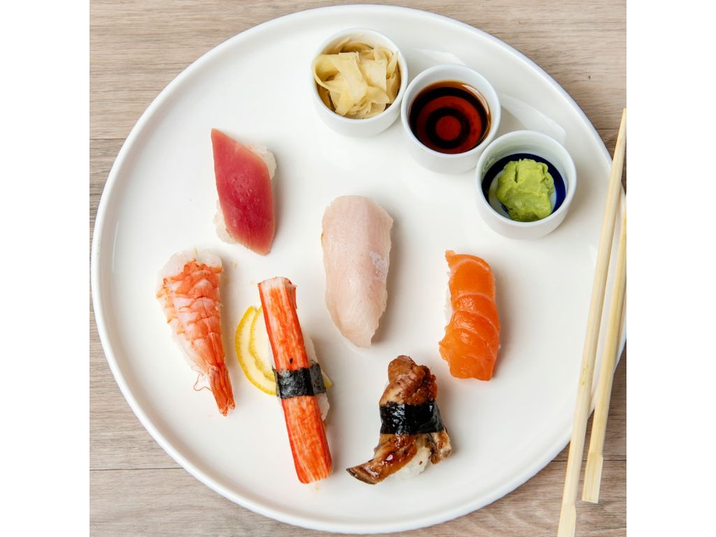 Nigiri + Spicy Tuna/California (6pc Nigiri + Cali Or S.tuna)