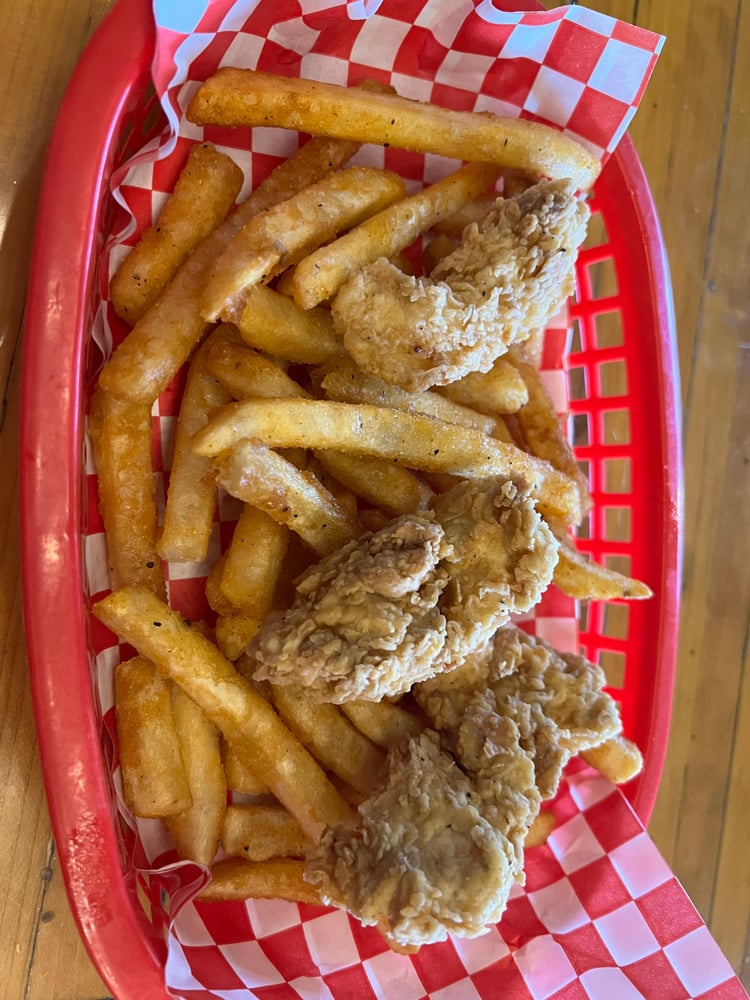KIDS CHICKEN STRIPS