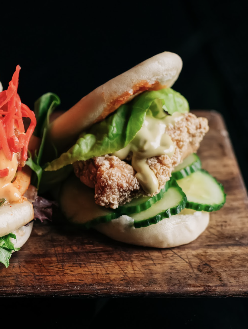CRISPY CHICKEN BUN