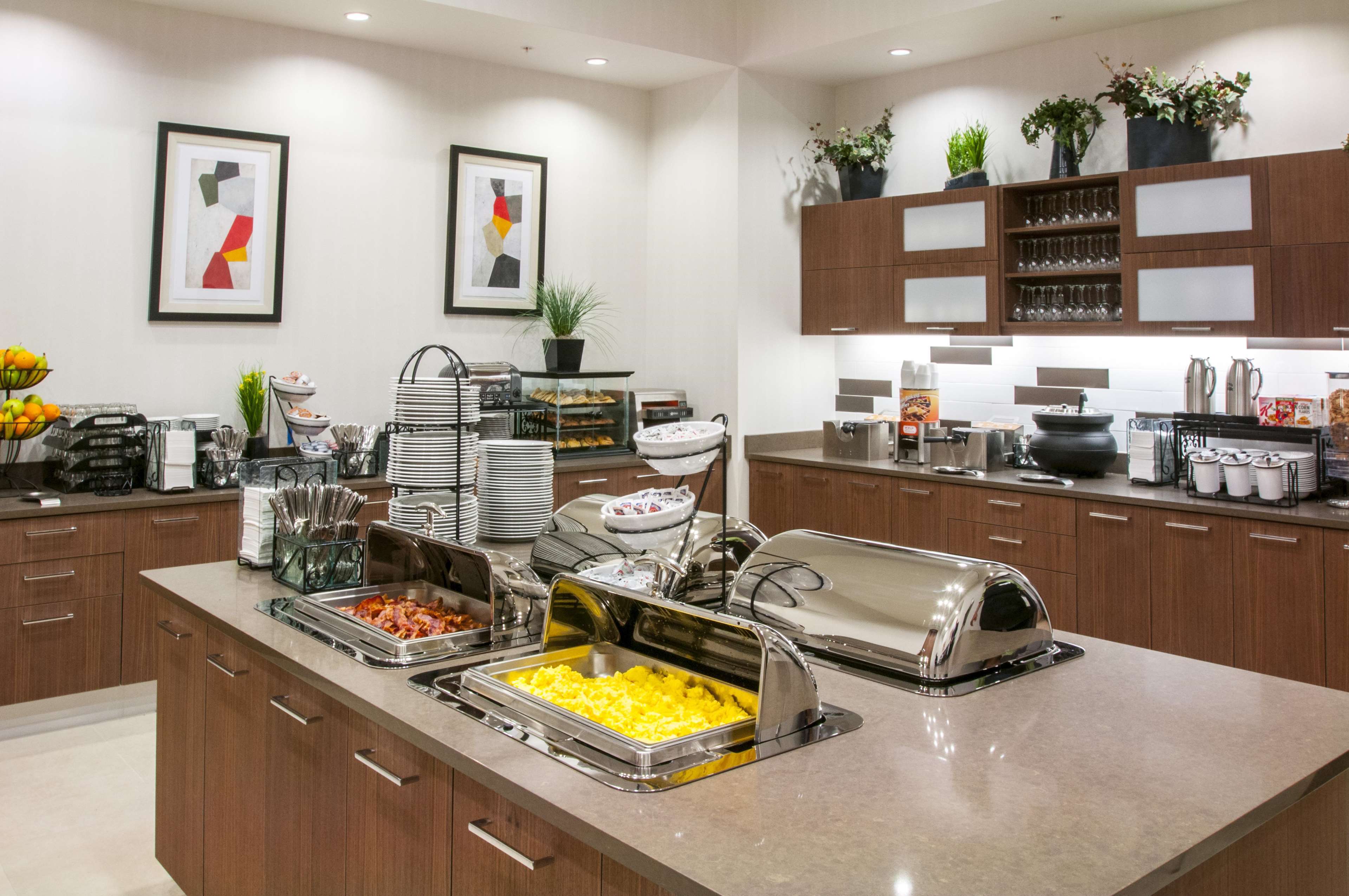 Homewood Suites by Hilton Denver Downtown-Convention Center, CO Photo