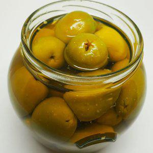 Large Pitted Green Queen Olives