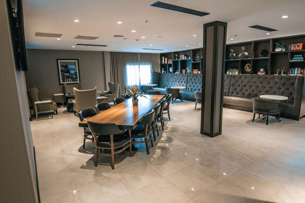 DoubleTree by Hilton Lubbock University Area Image