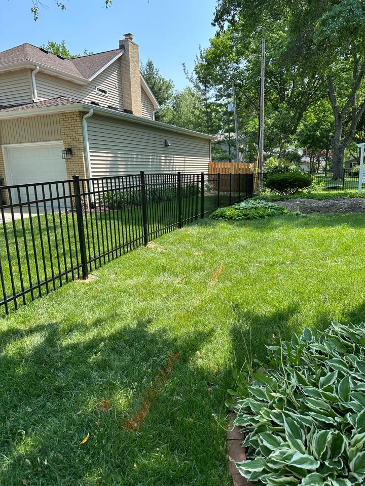 Top Rail Fence Naperville Image
