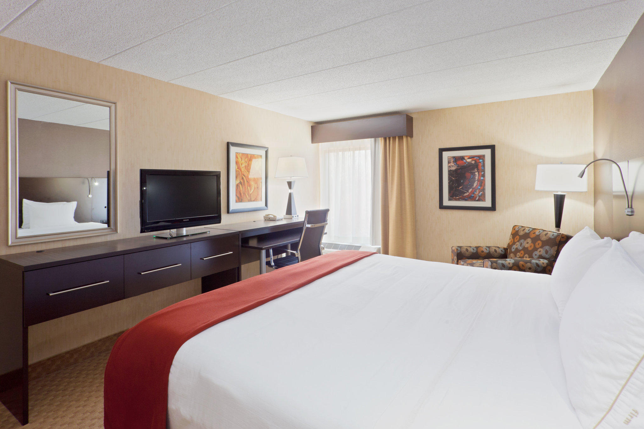 Holiday Inn Express & Suites Dover Photo