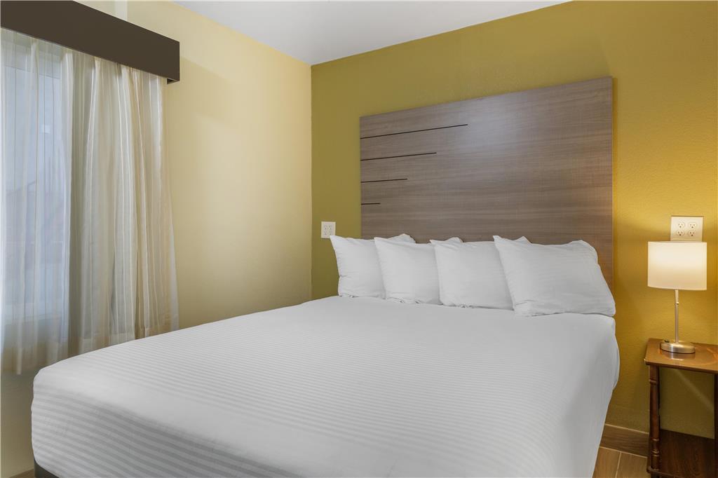 SureStay by Best Western Chambers Petrified Forest Image