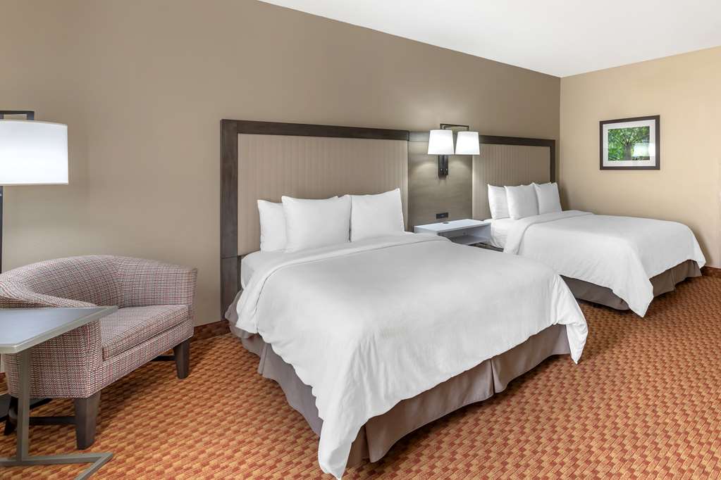 Best Western Plus Kendall Hotel & Suites Image