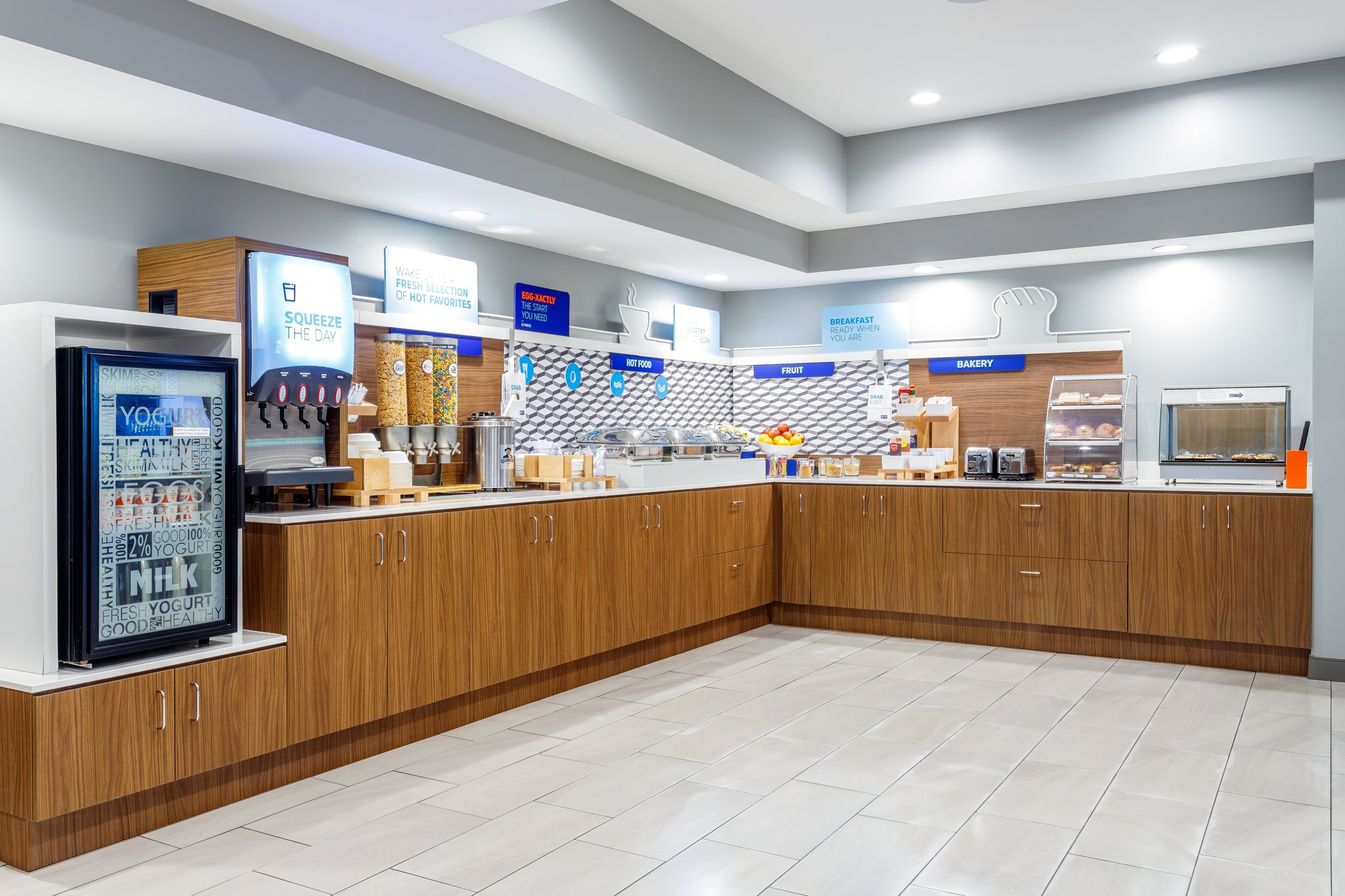 Holiday Inn Express & Suites Lancaster by IHG Image