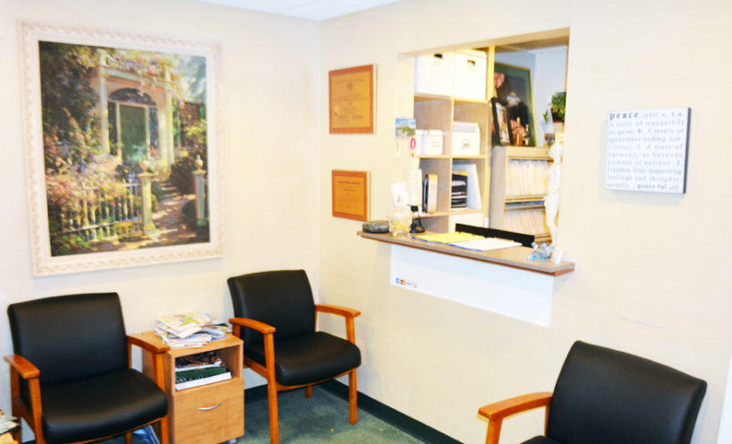 Check In at Dr. Martin Grossman, DC - Coral Gables Chiropractic Centre