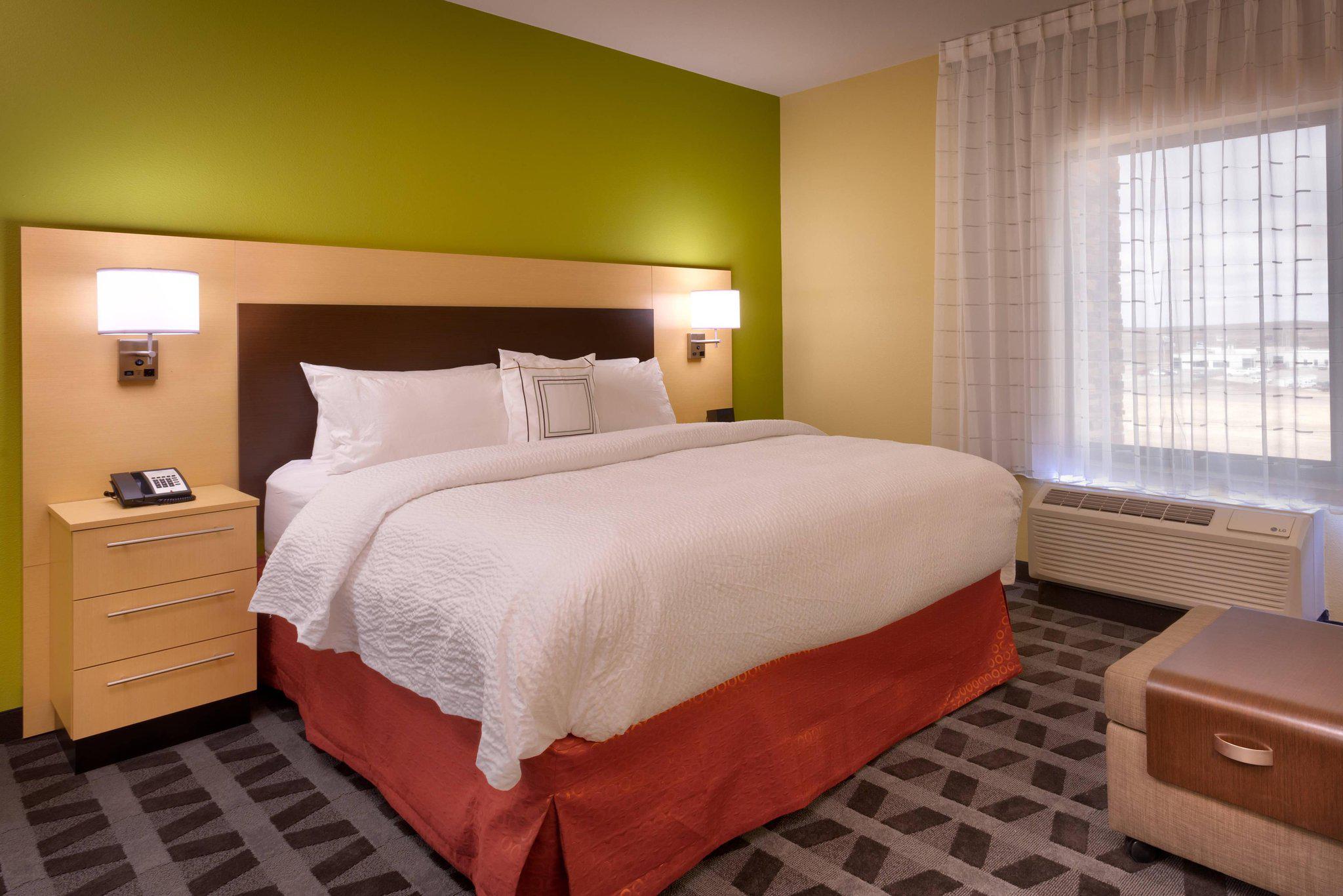 TownePlace Suites by Marriott Dickinson Photo