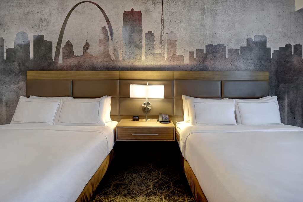 DoubleTree by Hilton St. Louis Airport Image