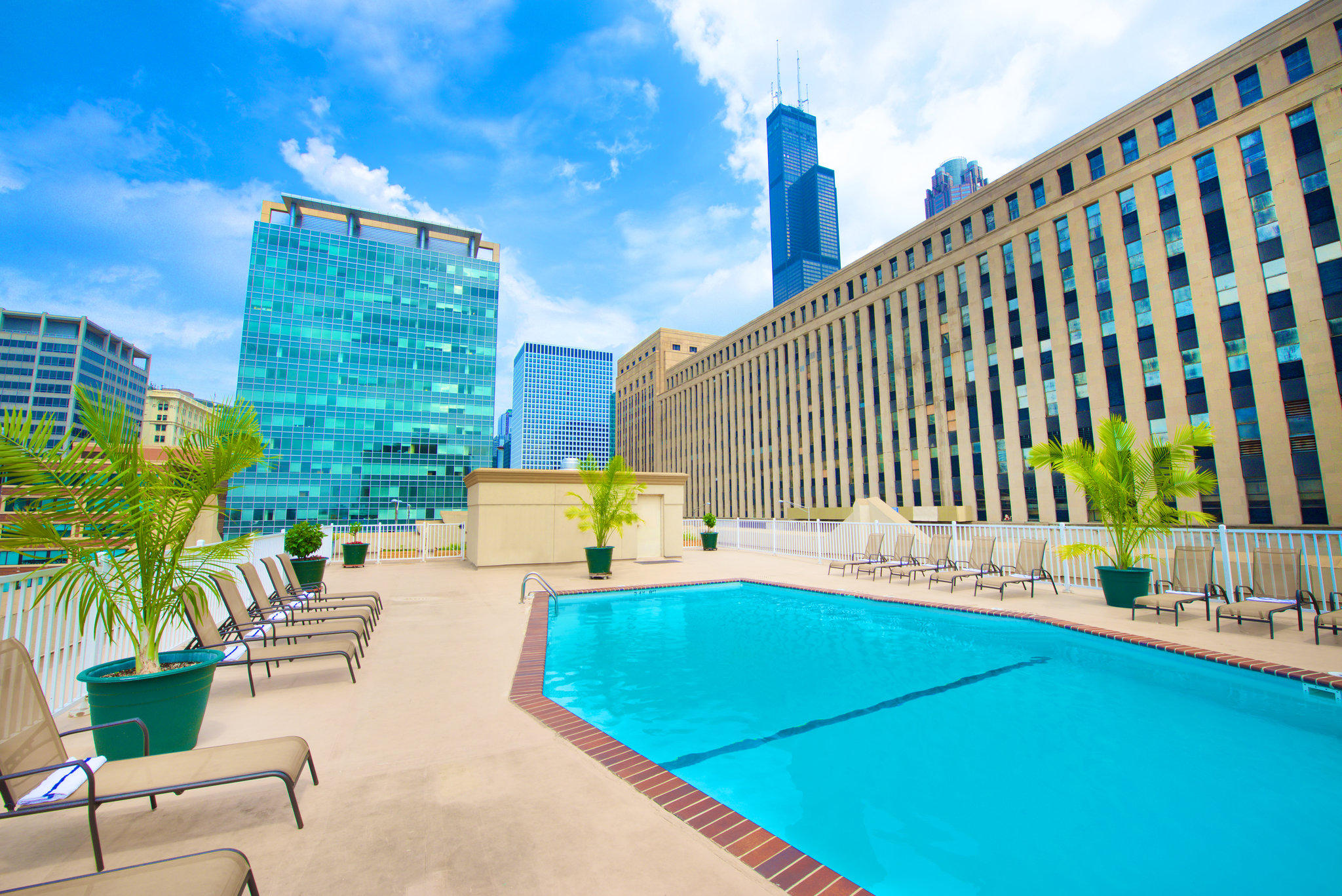 Holiday Inn & Suites Chicago-Downtown Photo