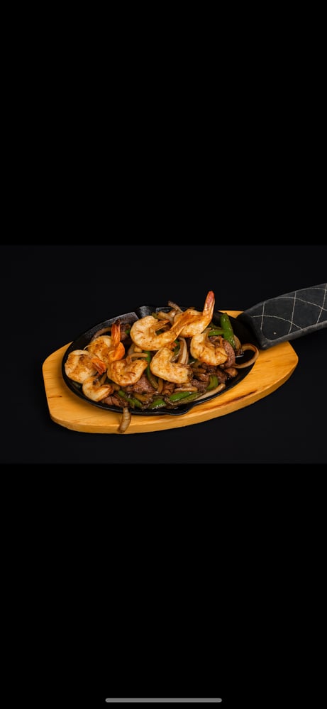 Steak & Shrimp Fajitas