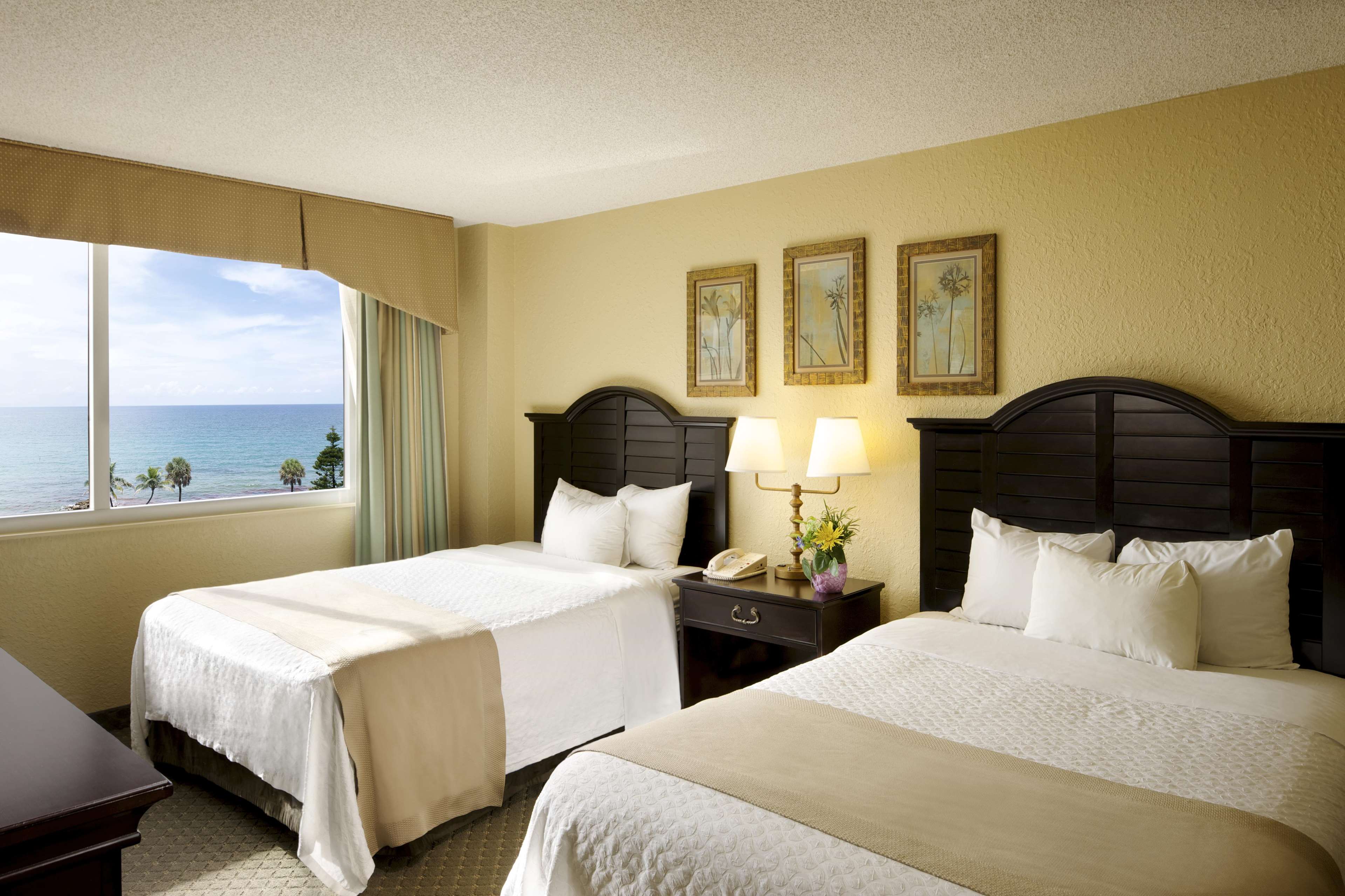 Embassy Suites by Hilton Deerfield Beach Resort & Spa Photo