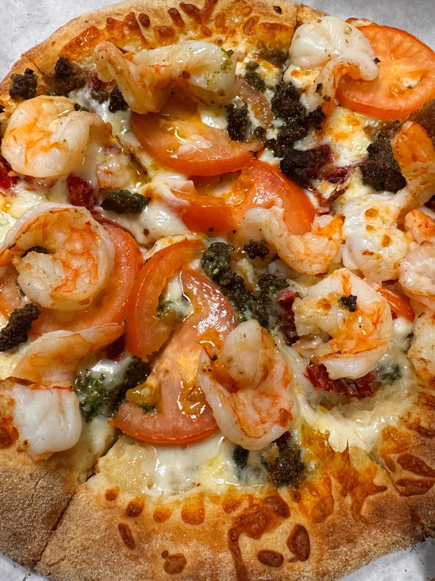 SHRIMP PESTO PIZZA