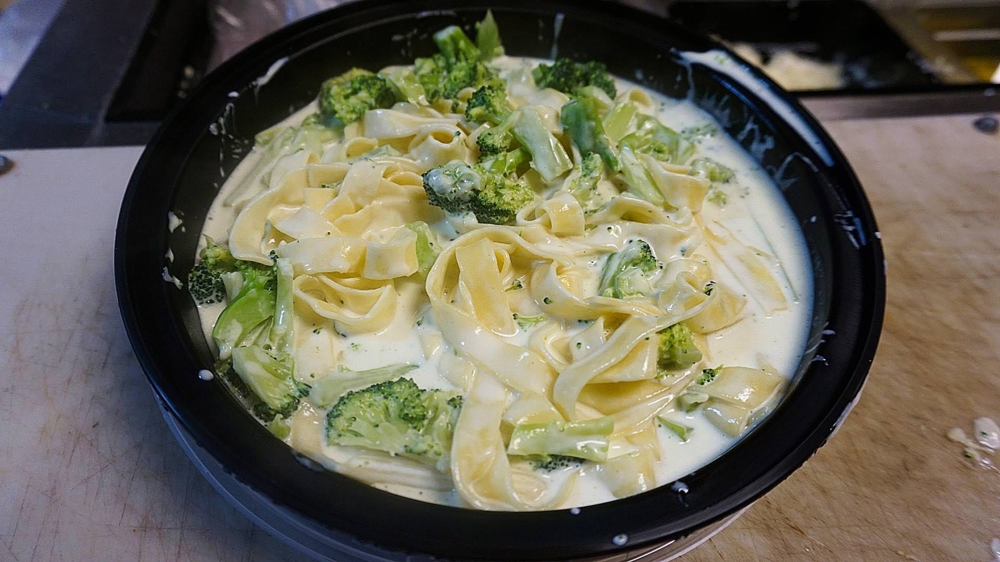 Fettuccine Alfredo with Broccoli