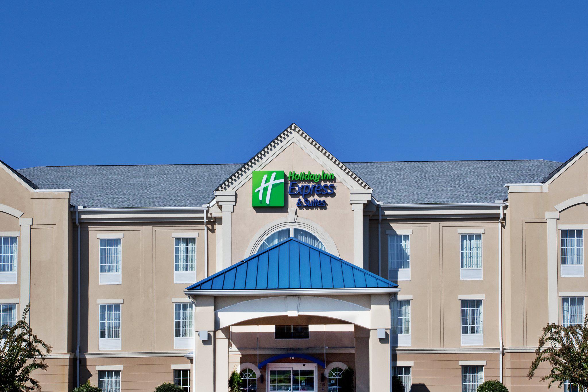 Holiday Inn Express & Suites Orangeburg Photo