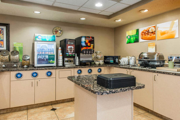 Images Quality Inn & Suites