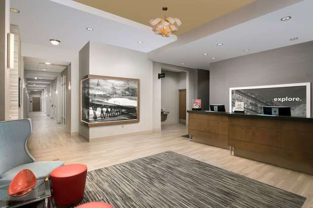 Images Hampton Inn Wilmington Downtown