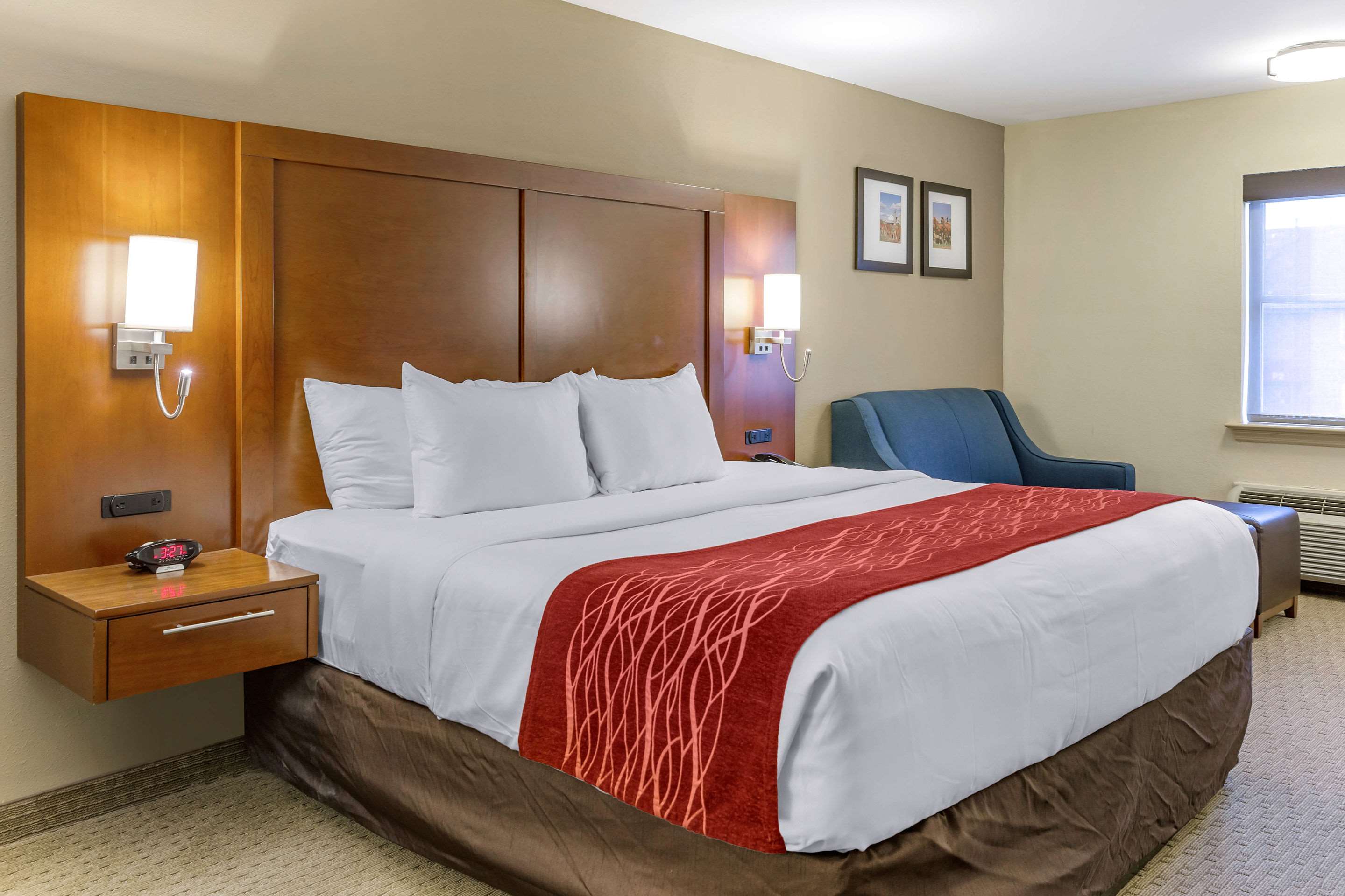 Comfort Inn Lancaster At Rockvale Photo