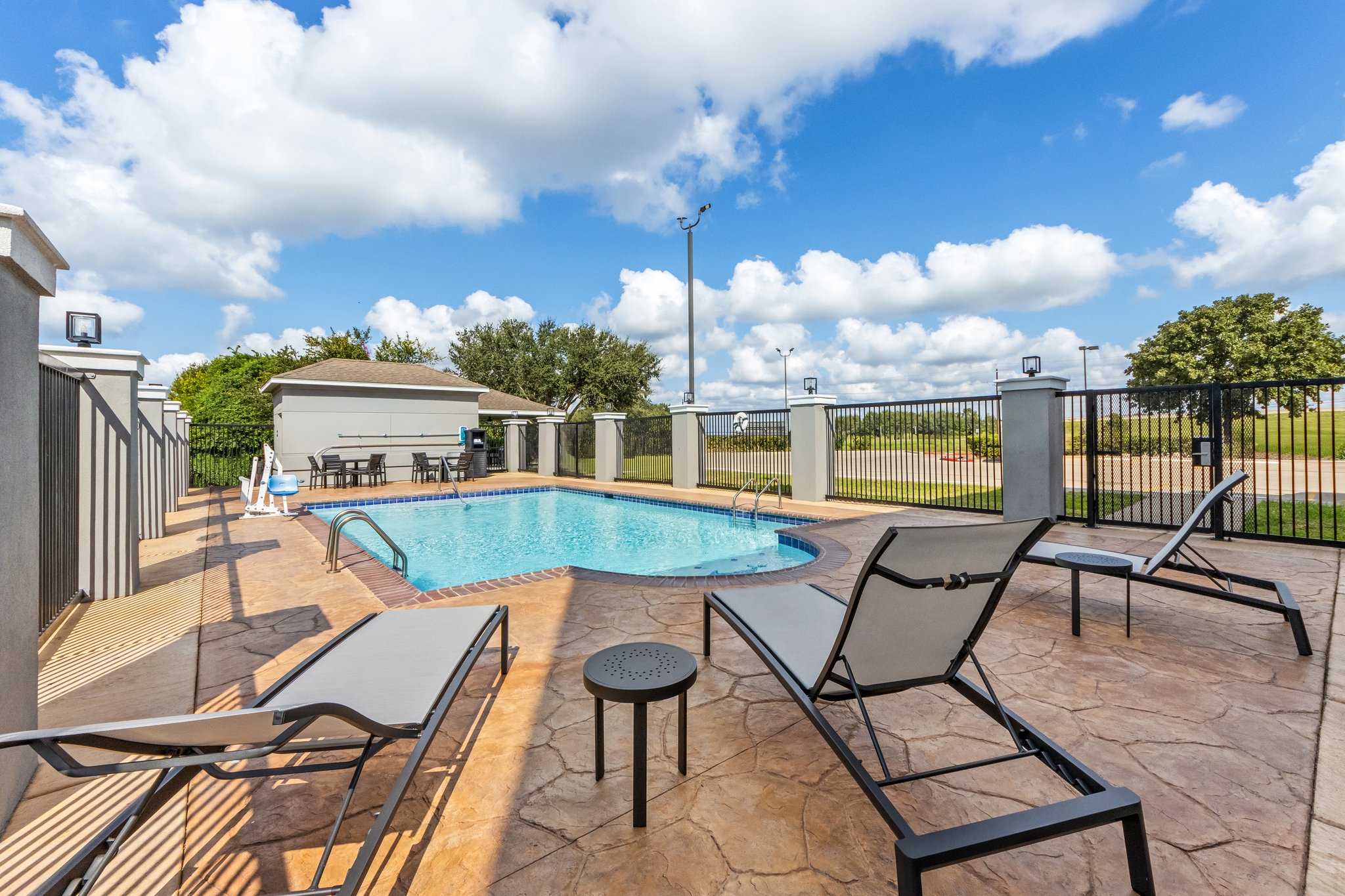 Candlewood Suites Victoria by IHG Image