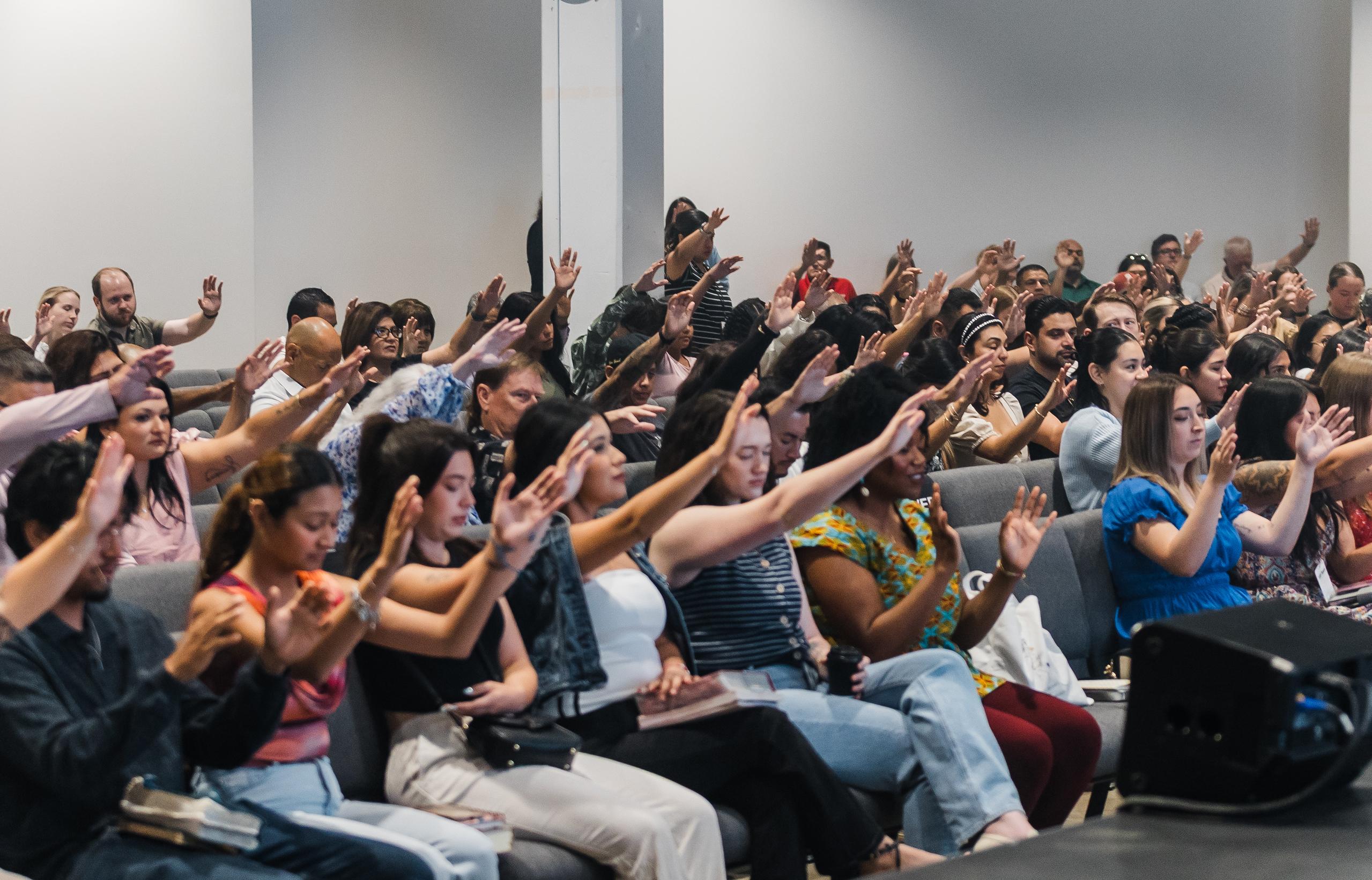 Pearl St. Church Image