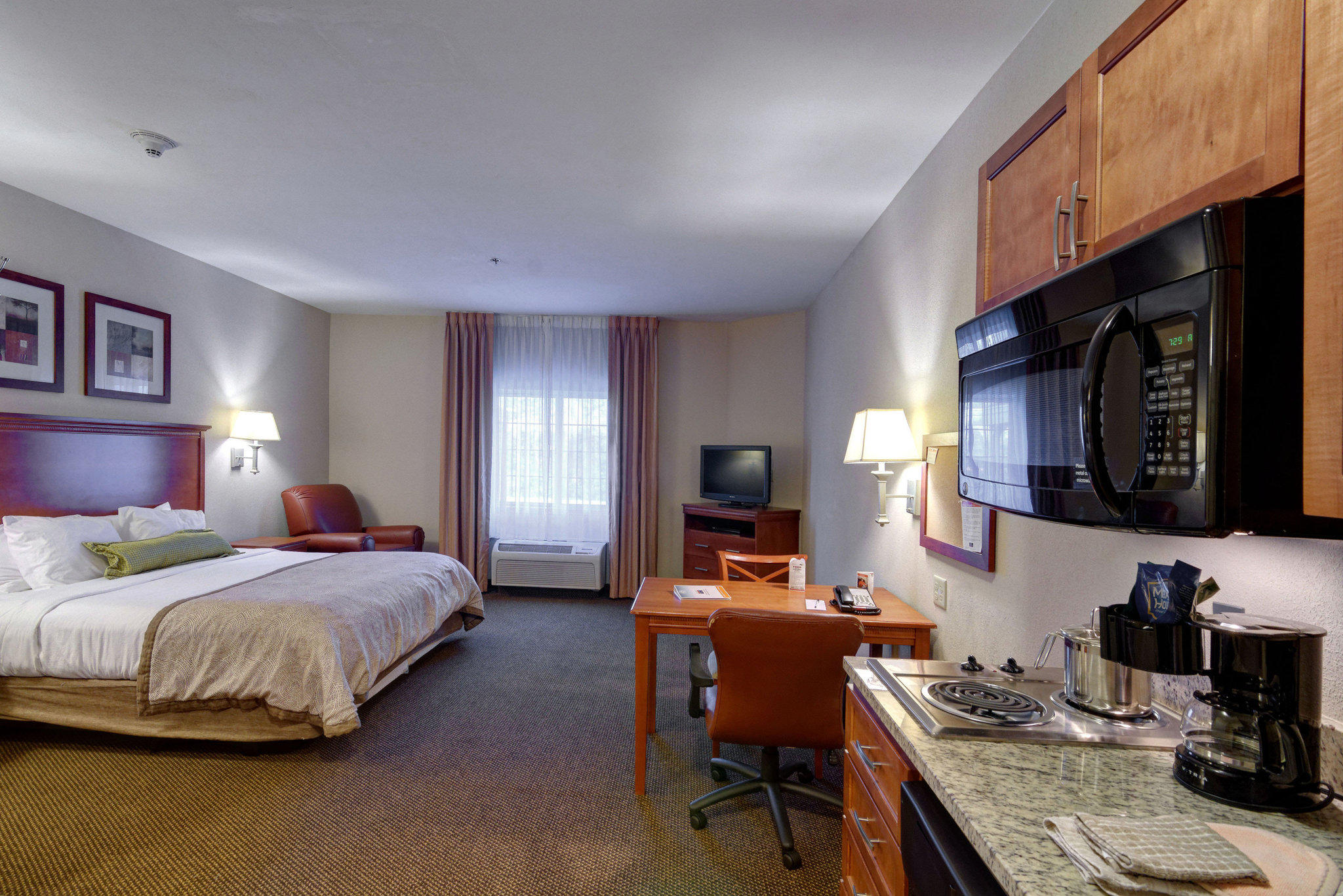 Candlewood Suites Enterprise Photo