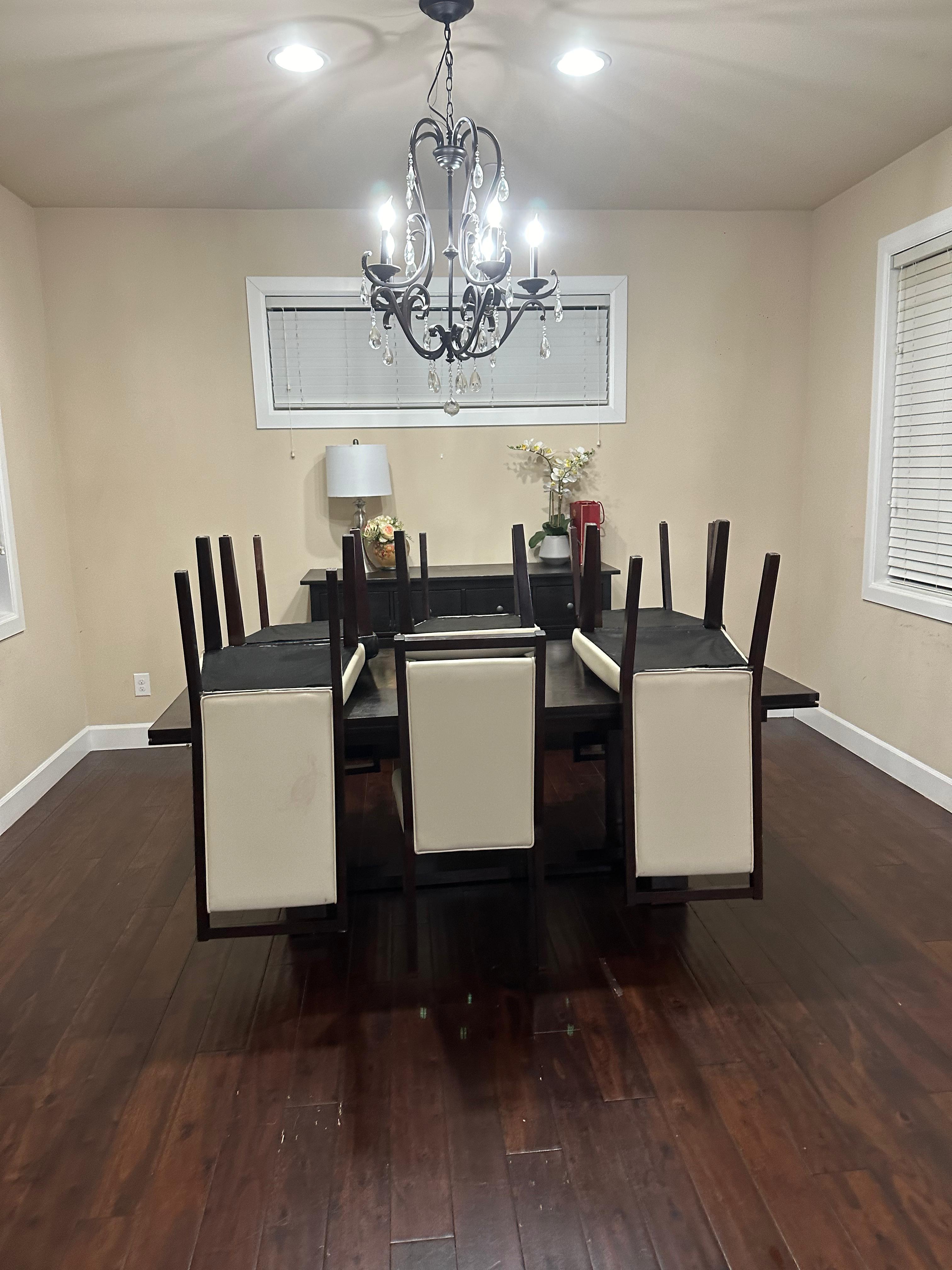 House Cleaning Seattle Image