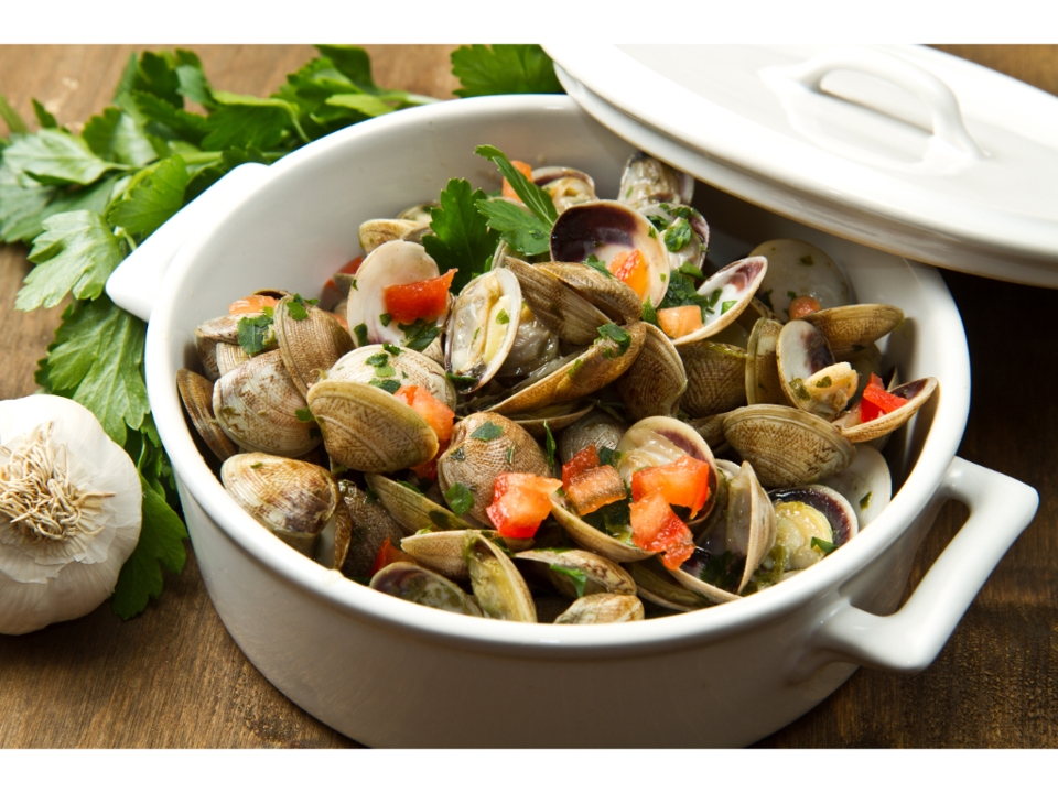 Almejas en Salsa Verde