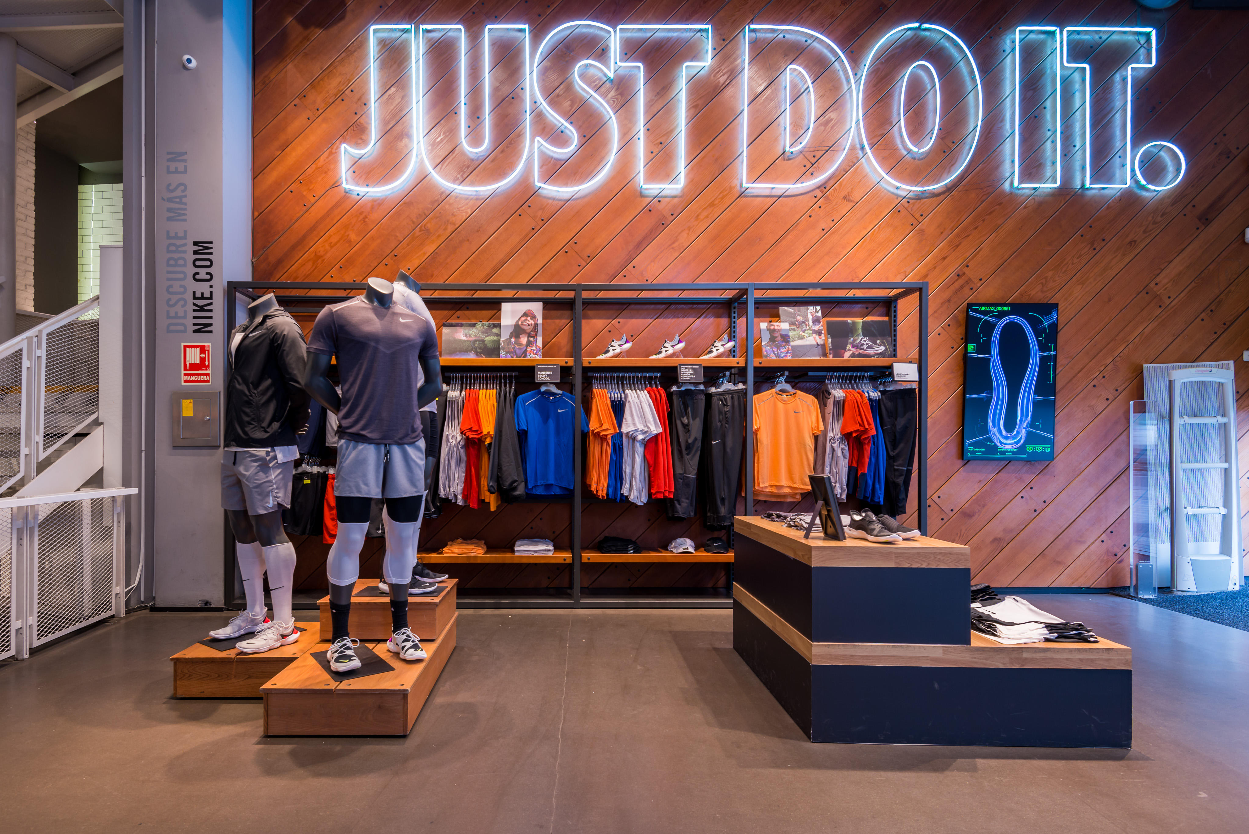 Images Nike Store Gran Via