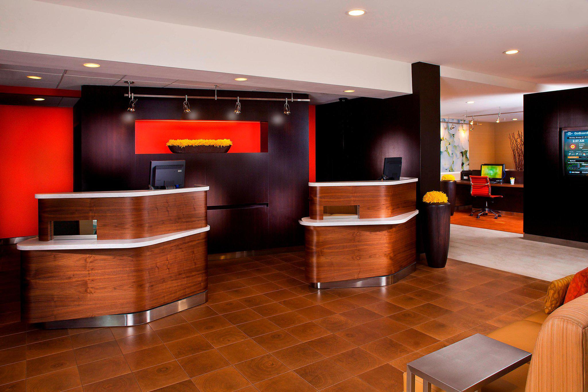 Courtyard by Marriott Melbourne West Photo