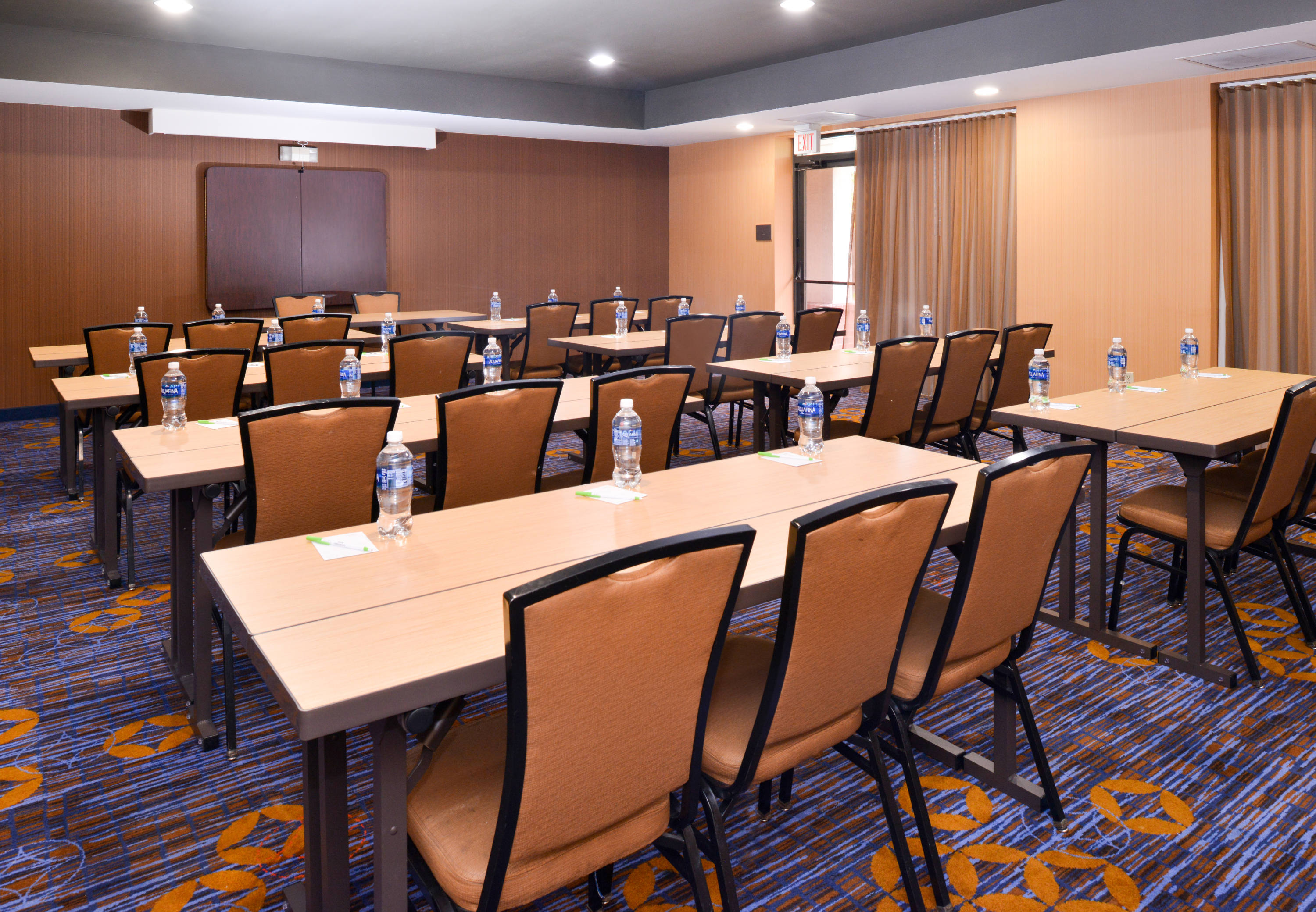 Courtyard By Marriott Milwaukee North Brown Deer Hotel Hotel