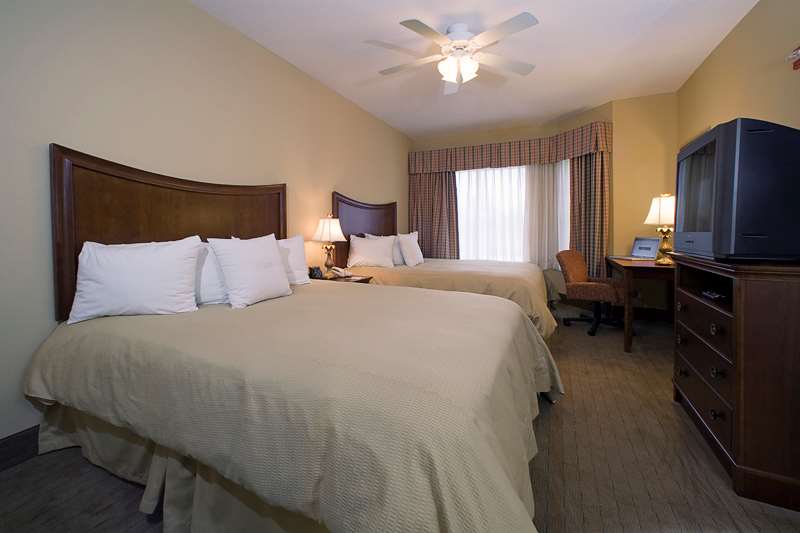 Homewood Suites by Hilton Chesapeake-Greenbrier Photo