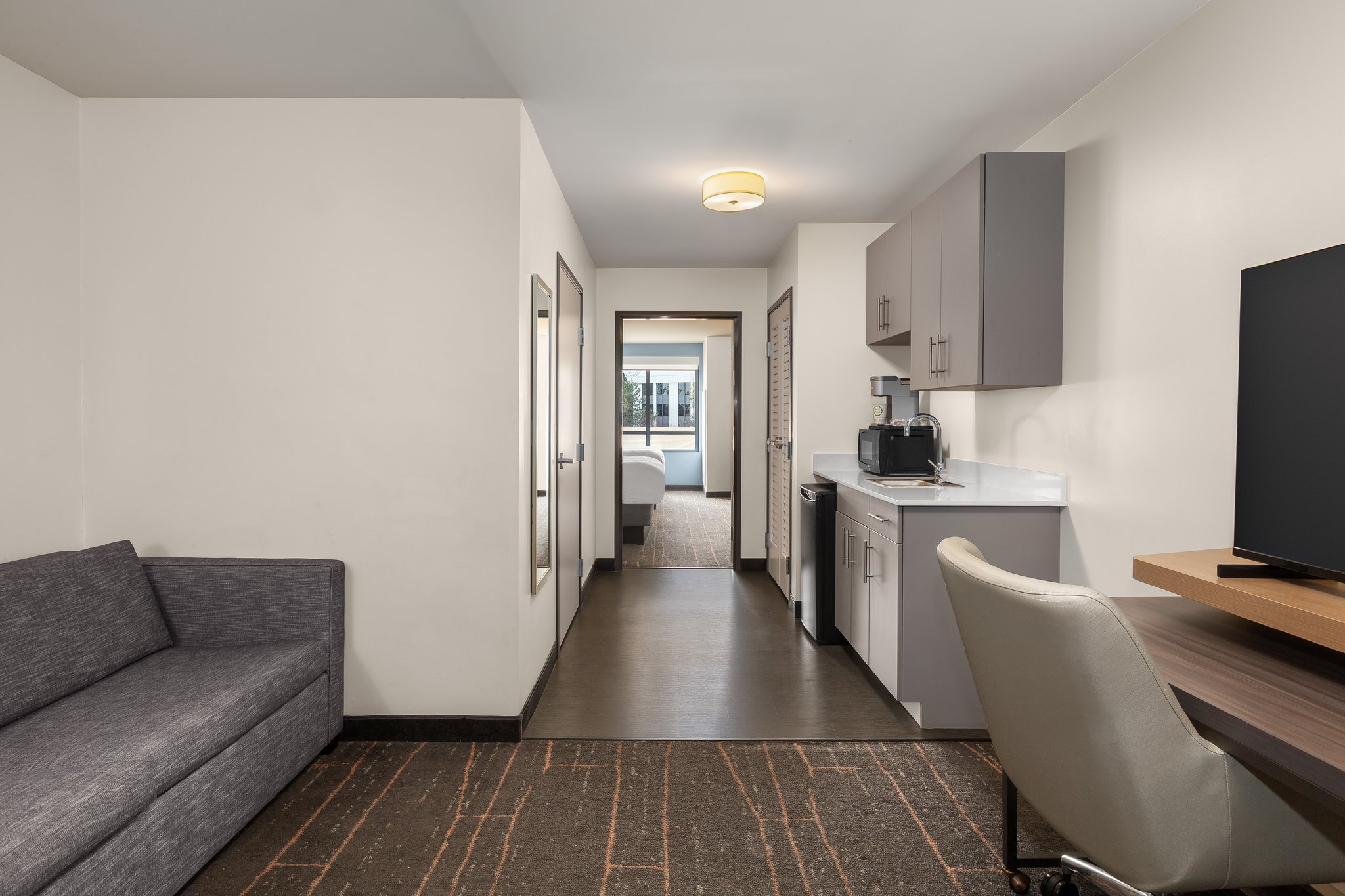 Holiday Inn & Suites Detroit - Troy by IHG Image