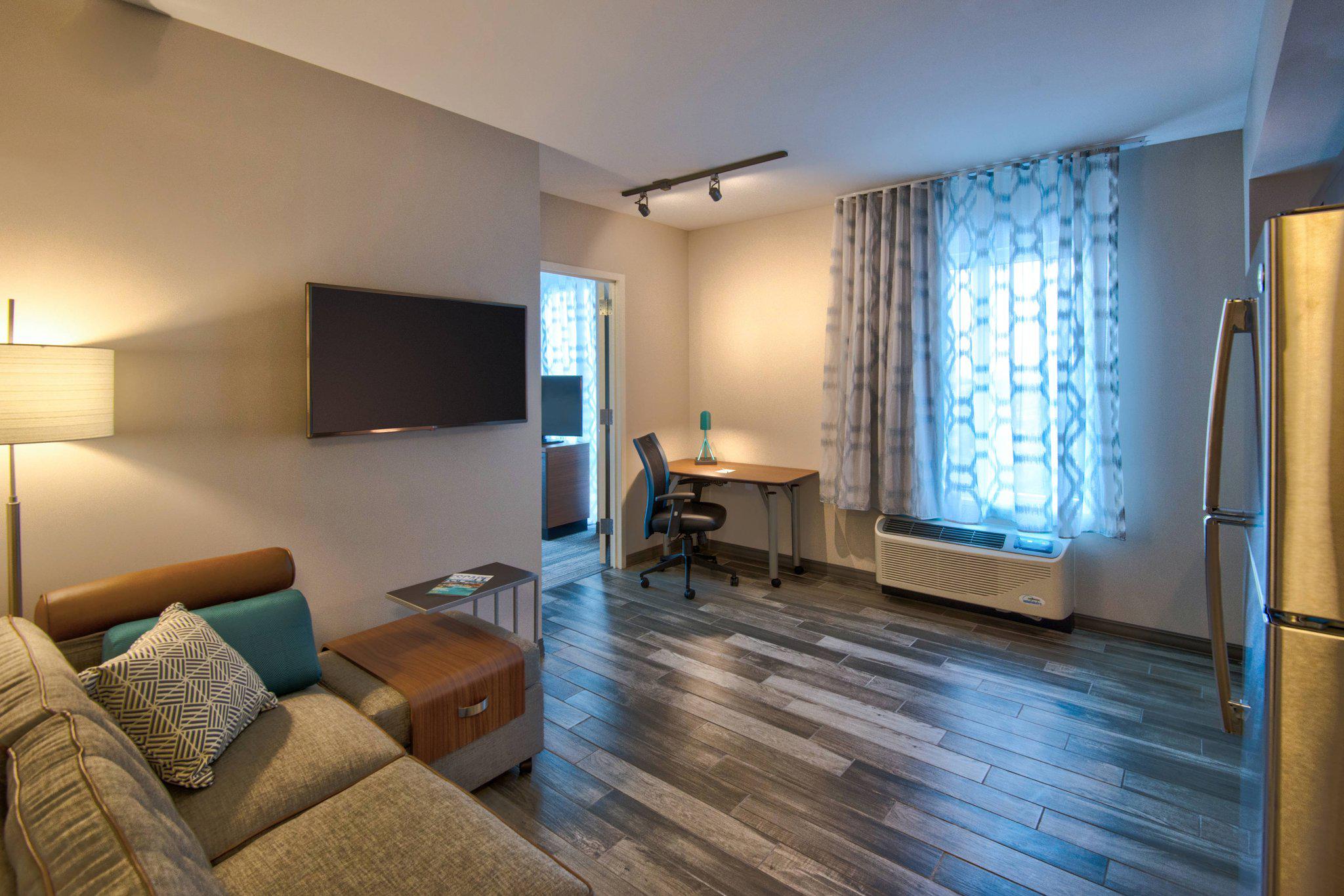 TownePlace Suites by Marriott Miami Airport Photo