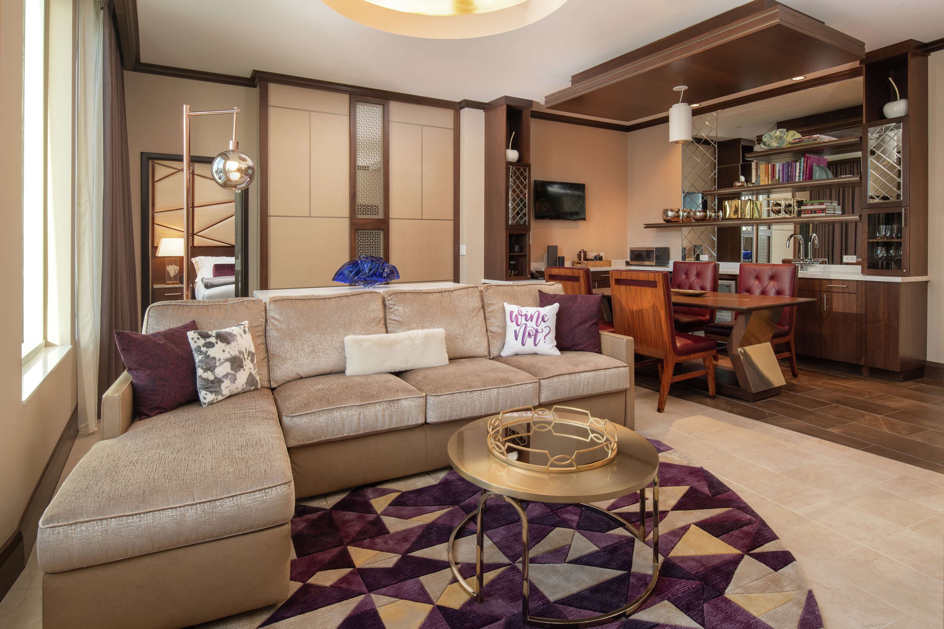 Embassy Suites by Hilton Seattle Downtown Pioneer Square Photo